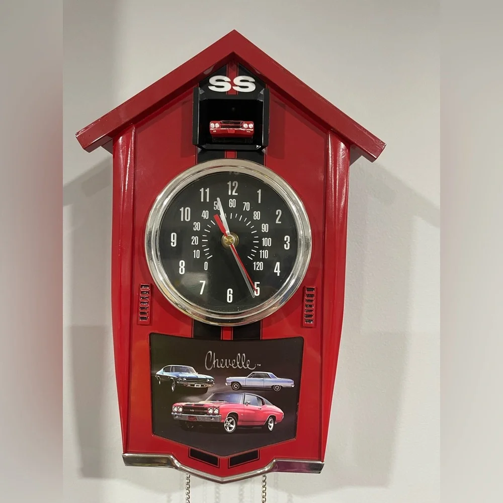 Bradford Exchange Chevy Bel Air Cuckoo Clock w/ Missing Pendulum. Like New